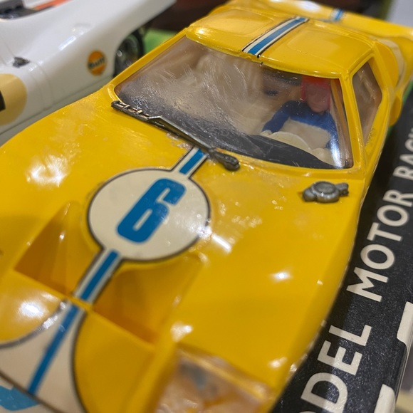 Vintage Collection of 1/32 Scale Scalextric plastic slot cars. - Picture 12 of 15